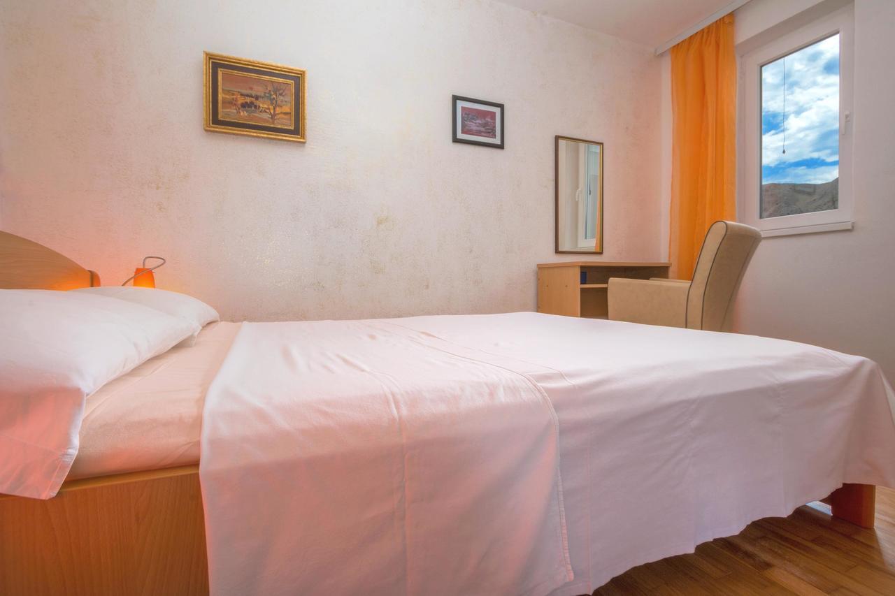 Apartments Tomasic Baska  Ngoại thất bức ảnh